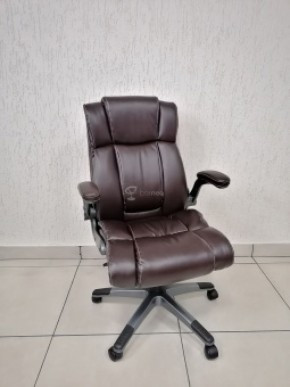 Кресло Barneo K-44 для руководителя (коричневая экокожа) в Агрызе - agryz.ok-mebel.com | фото