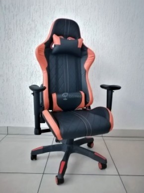 Кресло геймерское Barneo K-52 (черная экокожа оранжевые вставки) в Агрызе - agryz.ok-mebel.com | фото